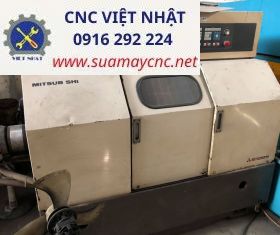 Máy tiện Mitsubishi