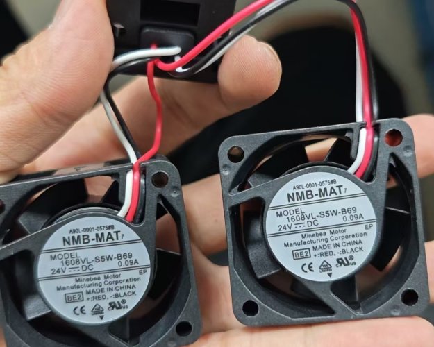 Quạt đôi 1608VL-S5W-B69